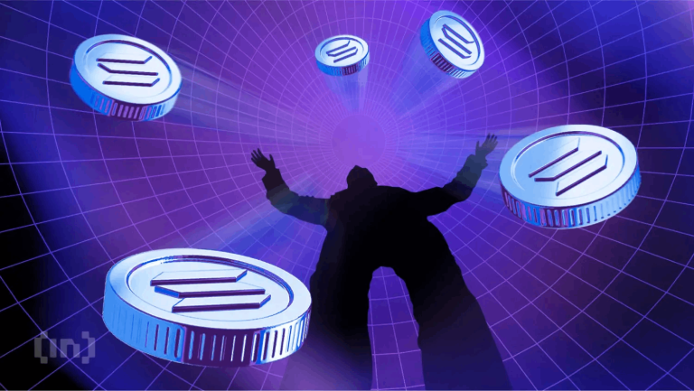 SOL Price Dips as Key Holders Dump Futures Positions