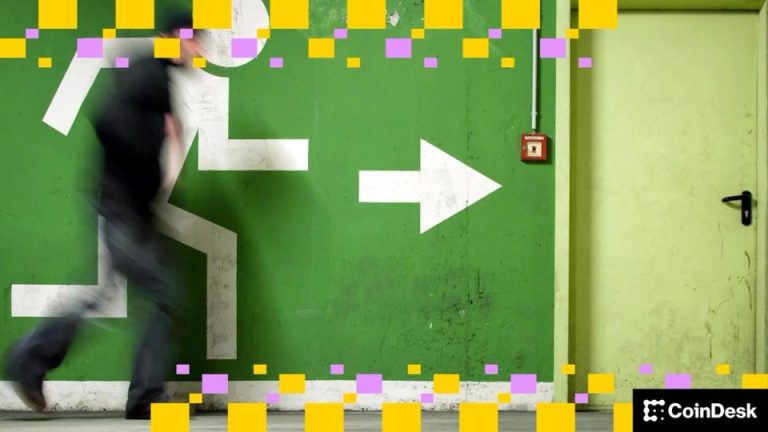 Bitcoin drifts toward $60,000 as traders brace for potential washout: Crypto Markets Today